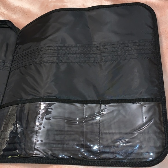 Brand NEW Black Scrapbooking/Craft Portable Carrier w/removable shoulder strap - Picture 9 of 9